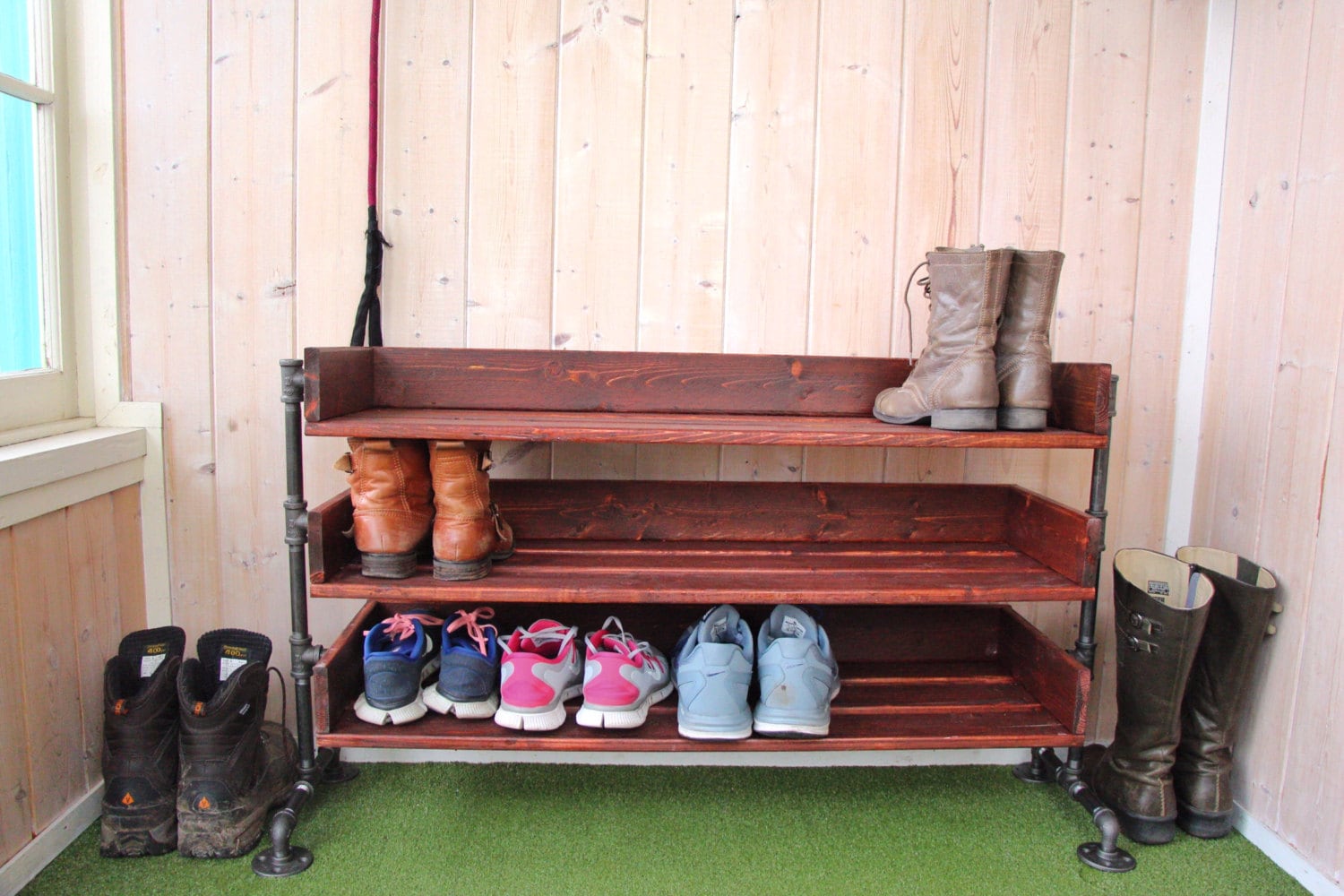 Outdoor discount shoe stand